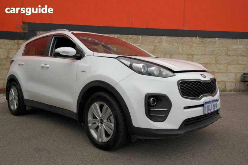 White 2017 Kia Sportage Wagon SI (AWD)