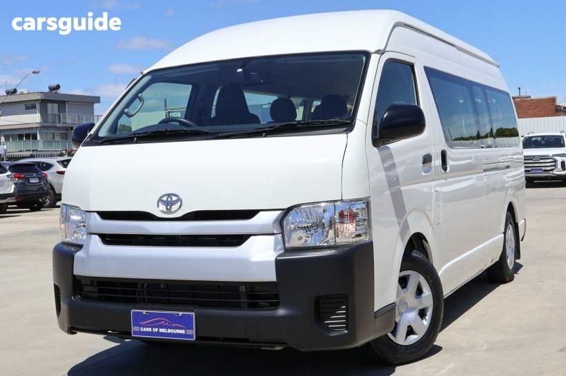 White 2018 Toyota Hiace Bus Commuter (12 Seats)