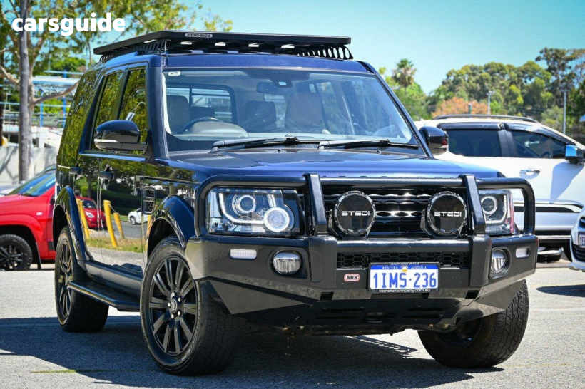 Blue 2016 Land Rover Discovery Wagon TDV6