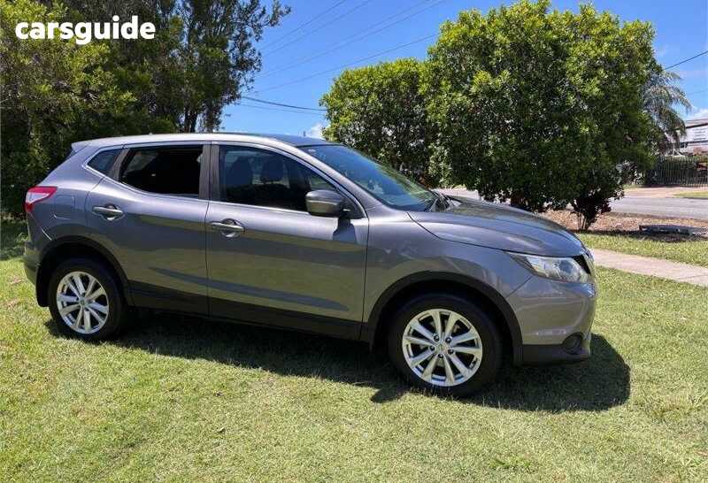 Grey 2014 Nissan Qashqai Wagon ST (4X2)