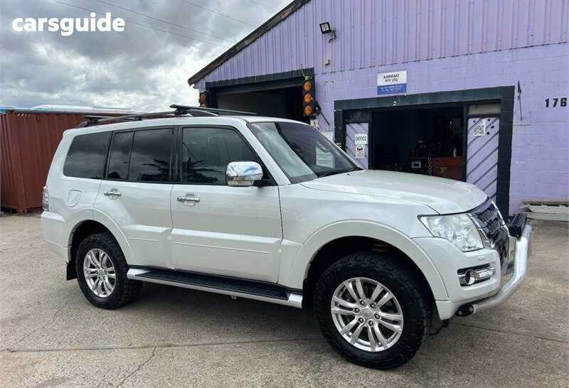 White 2014 Mitsubishi Pajero Wagon GLS LWB (4X4)