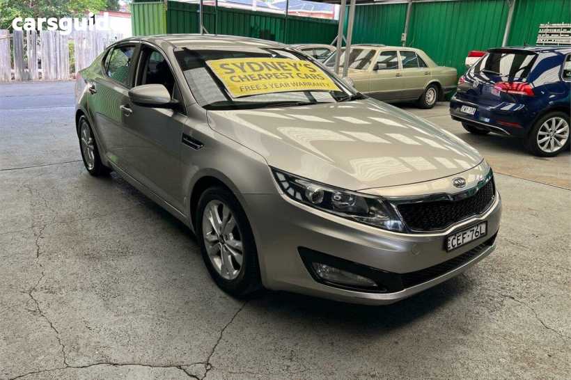 Silver 2011 Kia Optima Sedan SI