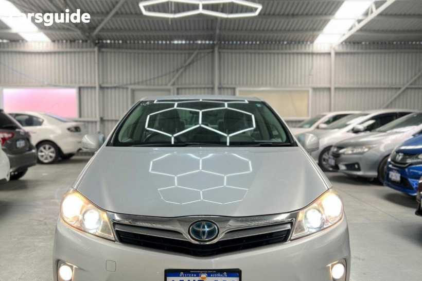 Silver 2011 Toyota Sai Sedan SA (HYBRID) AZK10