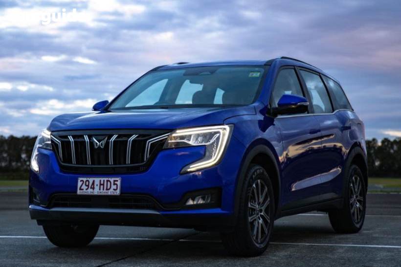 2025 Mahindra XUV700 Wagon AX7L