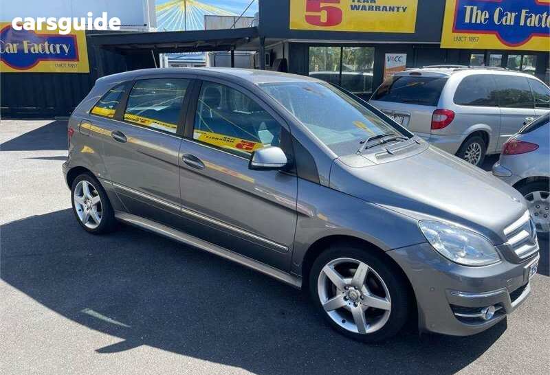Grey 2010 Mercedes-Benz B200 Hatchback