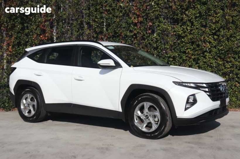 White 2023 Hyundai Tucson Wagon (FWD)