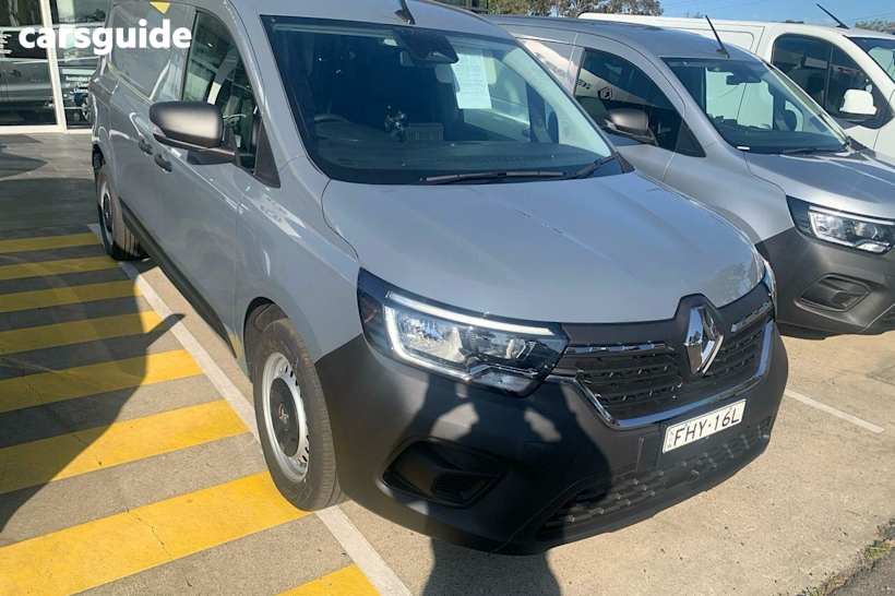 Grey 2024 Renault Kangoo Commercial L2