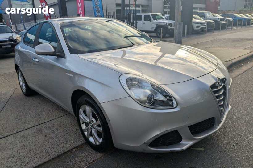 Silver 2014 Alfa Romeo Giulietta Hatchback Progression 1.4