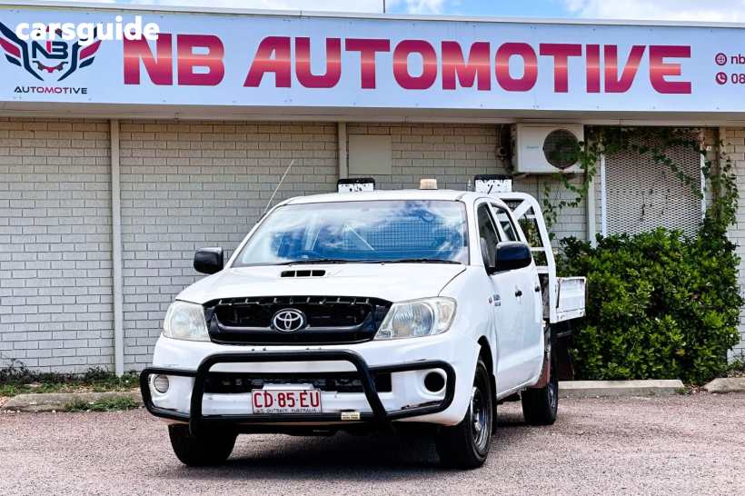 White 2010 Toyota Hilux Dual Cab Pick-up SR