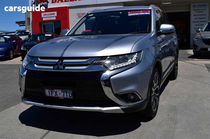Silver 2016 Mitsubishi Outlander Wagon LS (4X2)