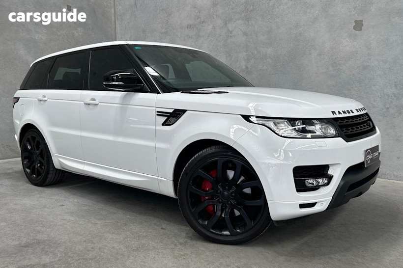 White 2015 Land Rover Range Rover Wagon HSE TDV6