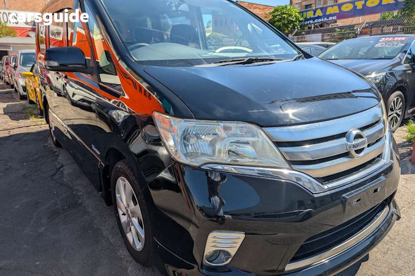 Black 2013 Nissan Serena Wagon