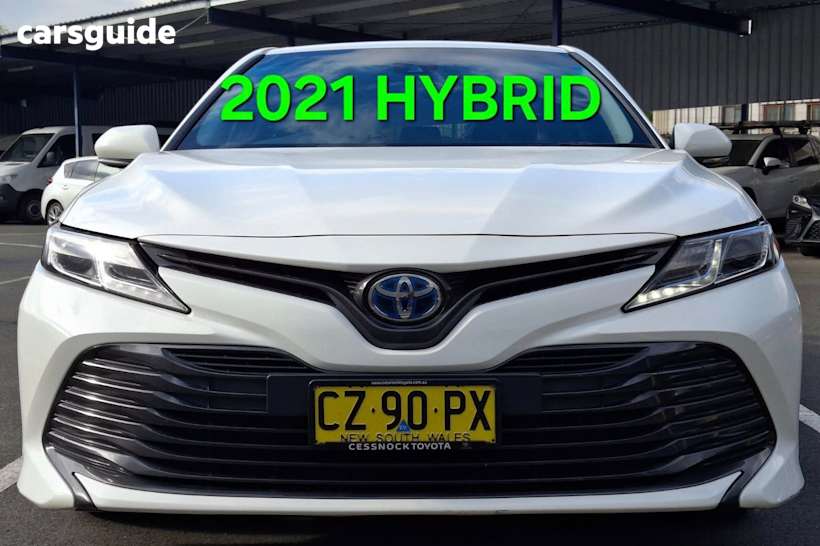 White 2021 Toyota Camry Sedan Ascent Hybrid