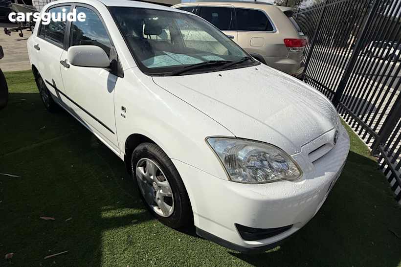 White 2005 Toyota Corolla Wagon Ascent