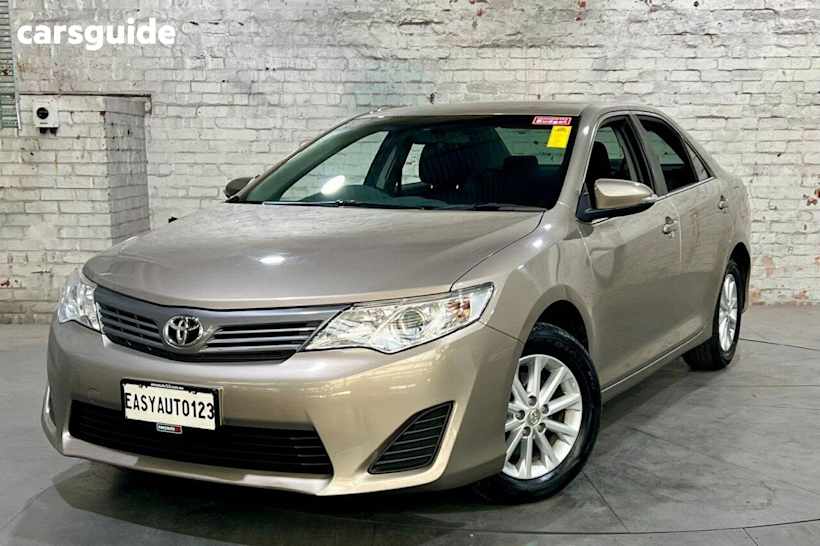 Brown 2013 Toyota Camry Sedan Altise