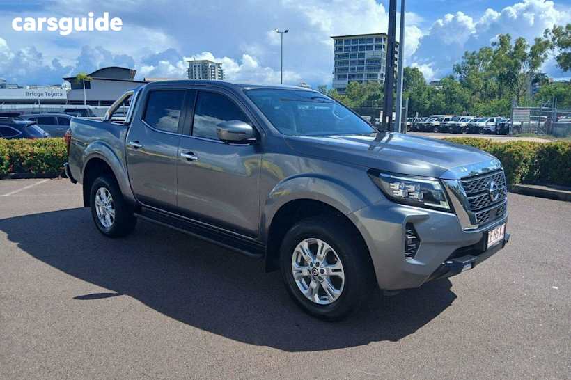 Grey 2021 Nissan Navara Dual Cab Pick-up ST (4X4)