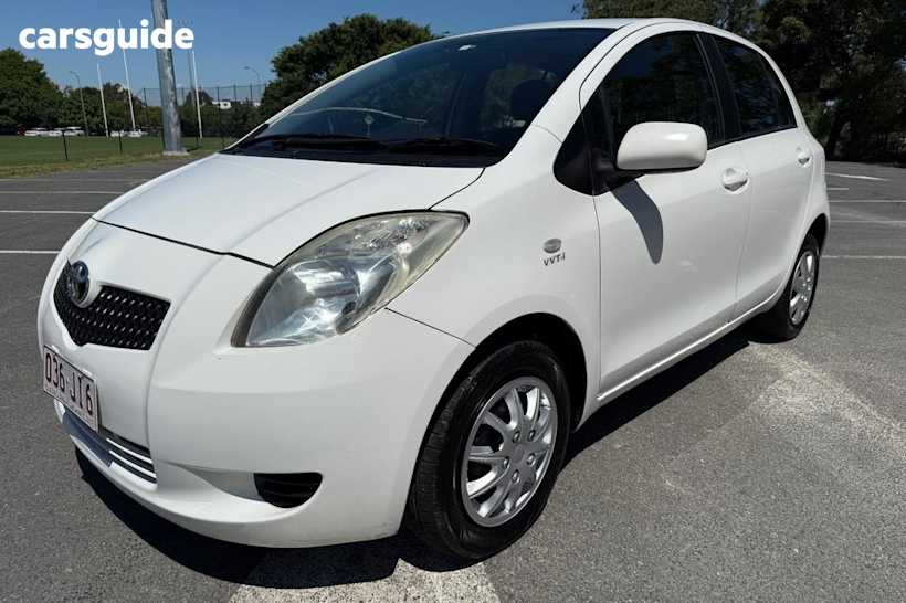 White 2006 Toyota Yaris Hatch YR