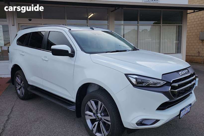 White 2024 Isuzu MU-X Wagon LS-T (4X4)