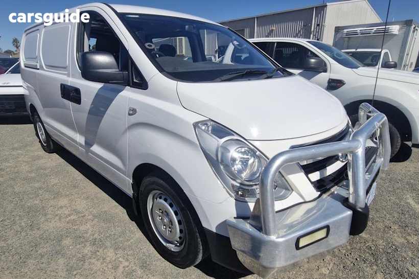 White 2016 Hyundai Iload Van