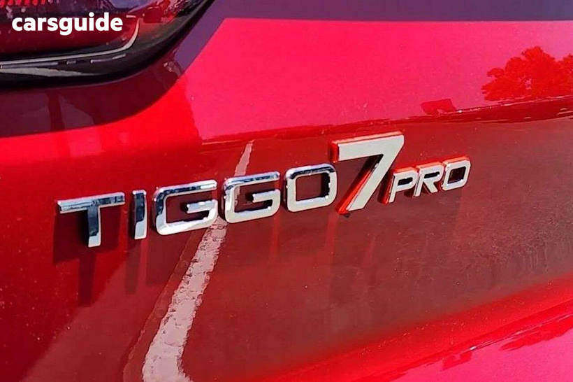 Red 2023 Chery Tiggo 7 PRO Wagon Ultimate AWD