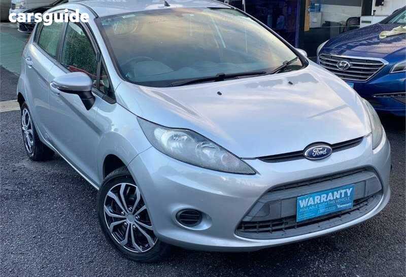 Silver 2013 Ford Fiesta Hatchback CL