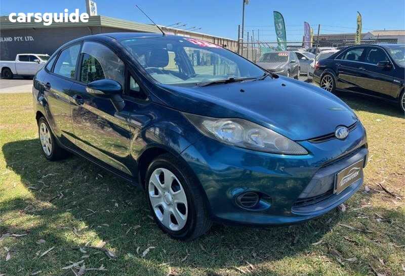 Blue 2010 Ford Fiesta Sedan LX