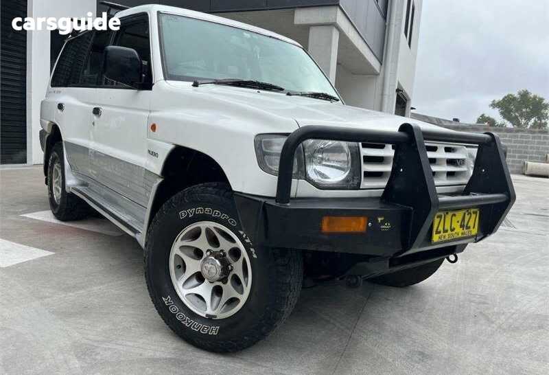 White 1999 Mitsubishi Pajero Wagon Exceed GLS LWB (4X4)