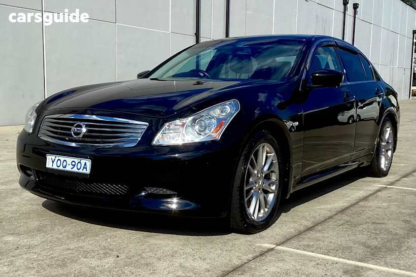 Black 2009 Nissan Other Sedan