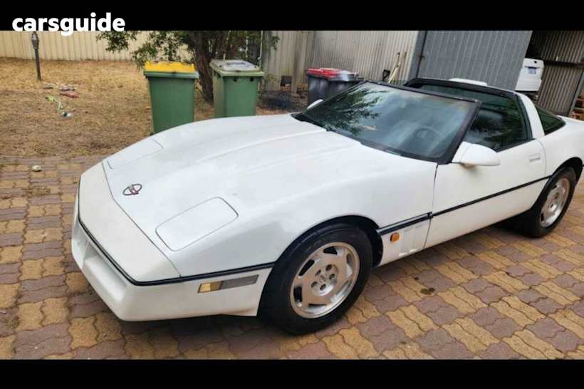 White 1988 Chevrolet Corvette Coupe