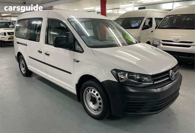 White 2015 Volkswagen Caddy Van Maxi Crewvan TSI220
