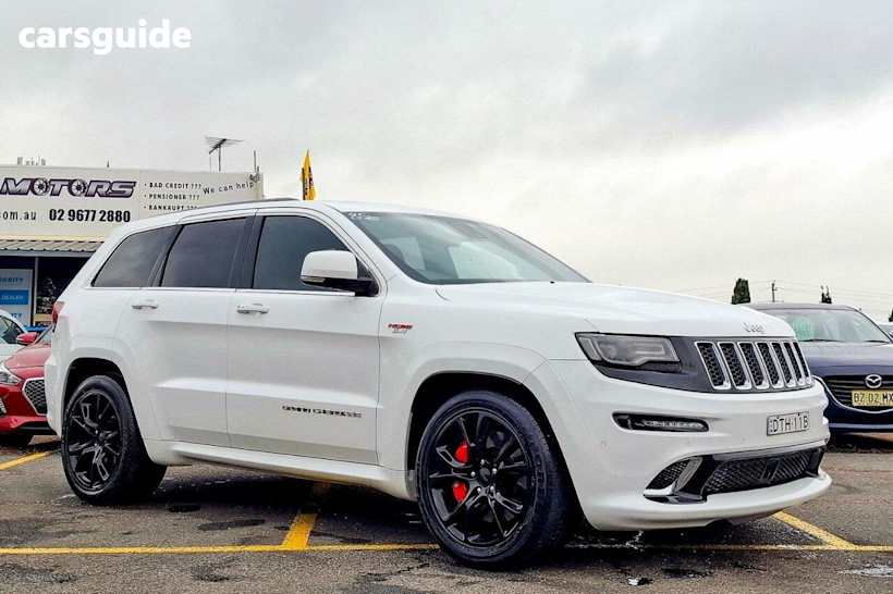 White 2014 Jeep Grand Cherokee Wagon SRT 8 (4X4)