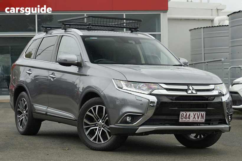 Grey 2017 Mitsubishi Outlander Wagon Exceed (4X4)
