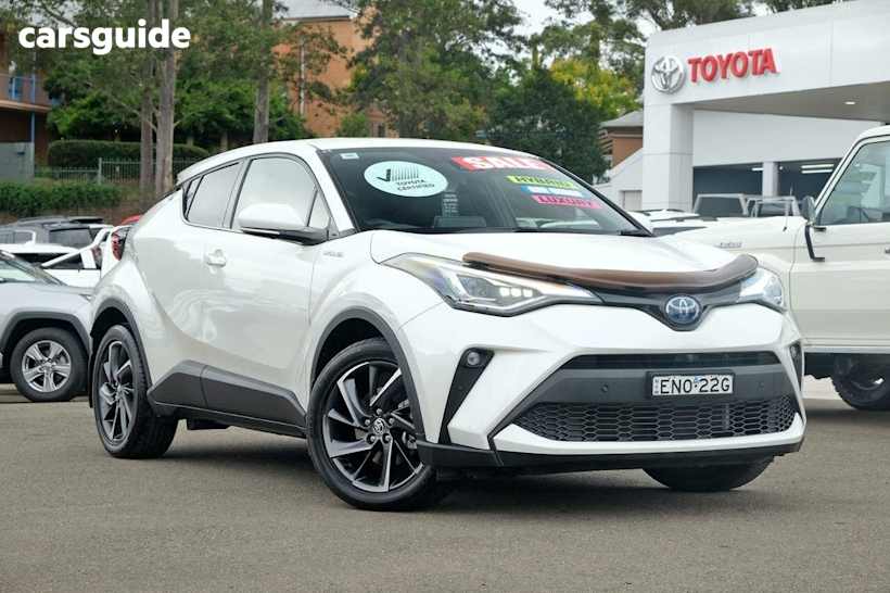 White 2021 Toyota C-HR Wagon