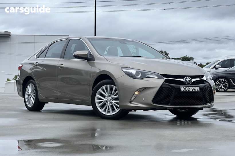 Brown 2015 Toyota Camry Sedan Atara SL