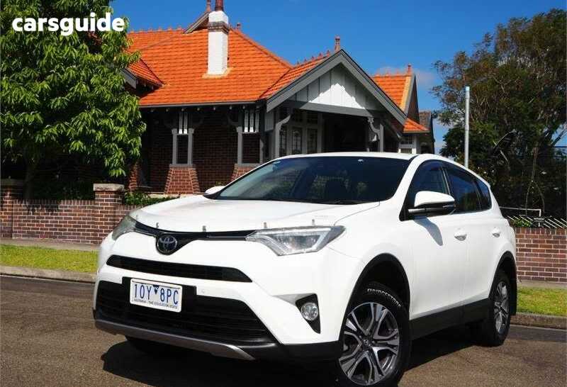 White 2018 Toyota RAV4 Wagon GX (2WD)