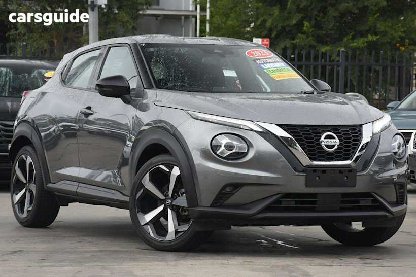 Grey 2023 Nissan Juke Hatchback ST-L