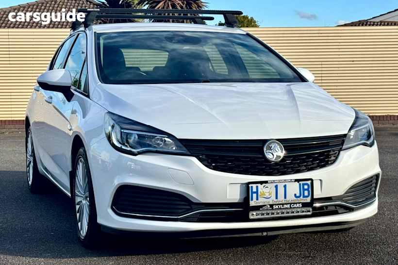 White 2018 Holden Astra Hatchback R
