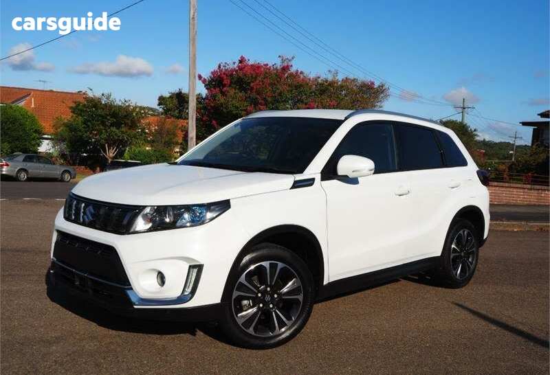 White 2022 Suzuki Vitara Wagon Turbo