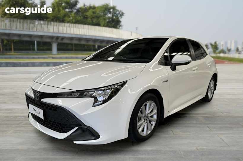 White 2022 Toyota Corolla Hatchback Ascent Sport + Conv PK Hybrid