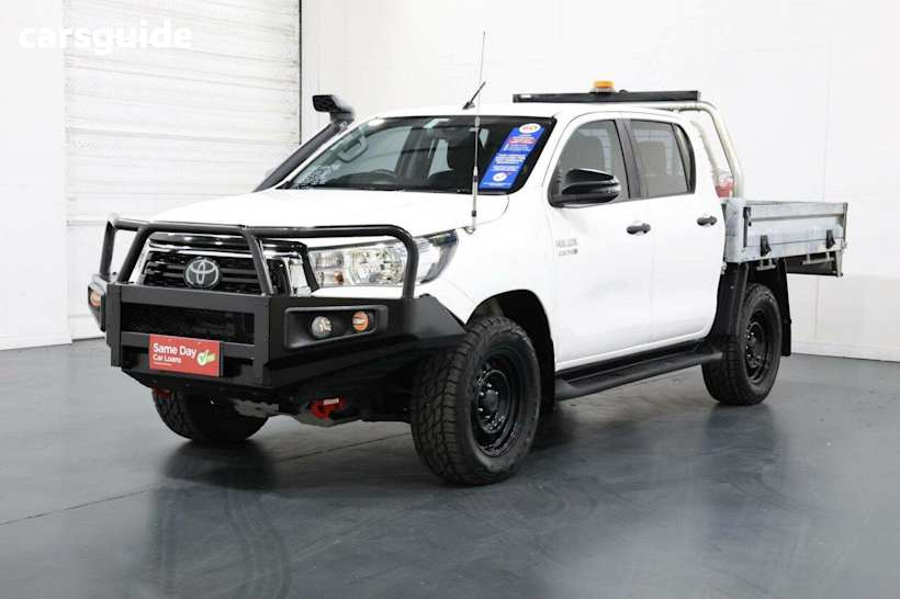 White 2020 Toyota Hilux Double Cab Chassis SR (4X4)