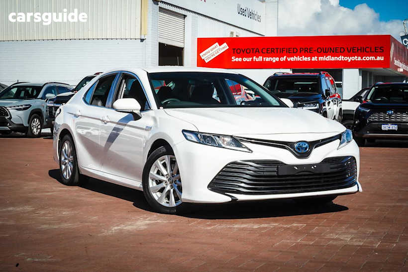 White 2020 Toyota Camry Sedan Ascent