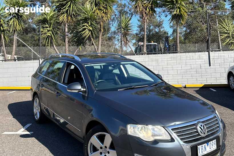 Grey 2010 Volkswagen Passat Wagon 125 TDI Highline