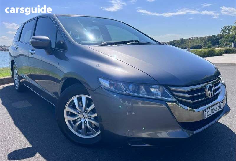 Silver 2012 Honda Odyssey Wagon
