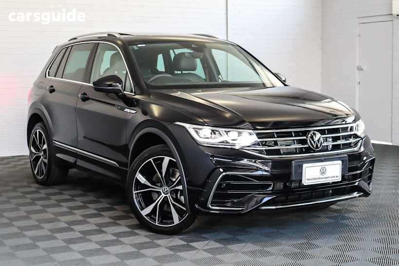 Black 2024 Volkswagen Tiguan Wagon 162TSI R-Line