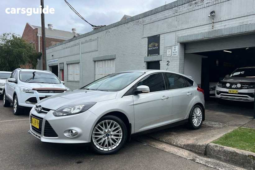 Silver 2011 Ford Focus Hatch TITANIUM LW