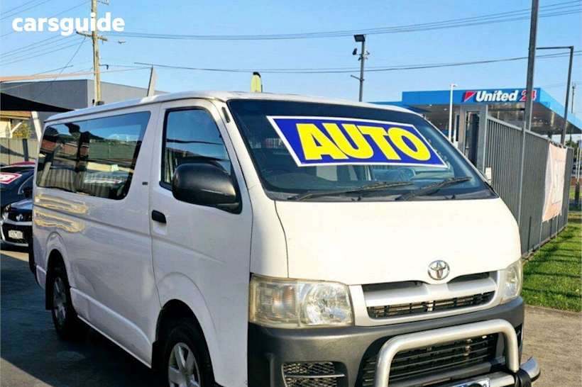 White 2005 Toyota Hiace Van LWB