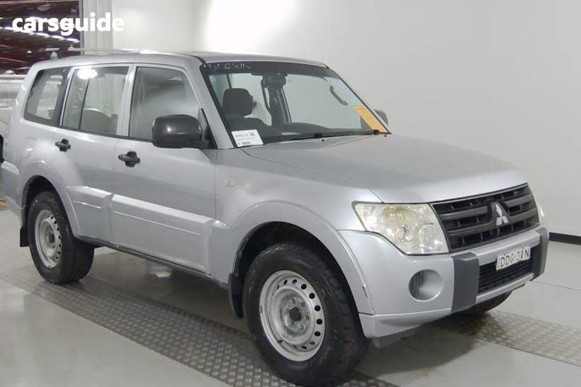 Silver 2011 Mitsubishi Pajero Wagon GL LWB (4X4)