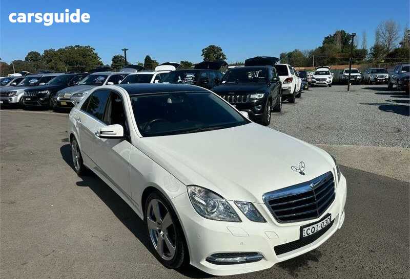 White 2010 Mercedes-Benz E250 Sedan CGI Avantgarde