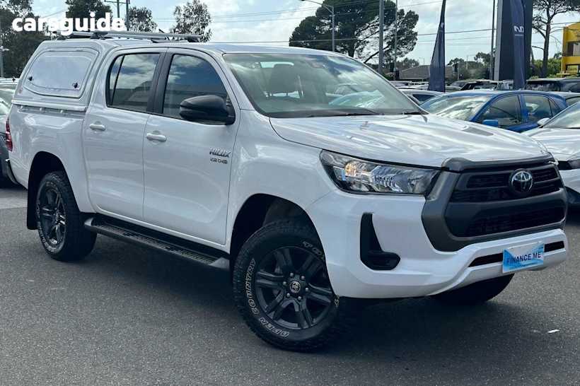 White 2024 Toyota Hilux Double Cab Pick Up SR (4X4)