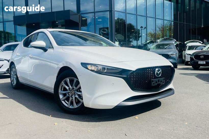 White 2024 Mazda 3 Hatchback G20 Pure